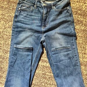 Judy Blue Skinny Blue Jeans with Distressed Finish